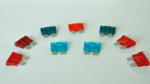 汽車(chē)保險(xiǎn)絲插片